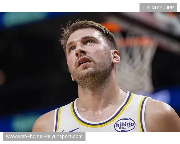 东契奇助攻大空位投进，独行侠稳住领先