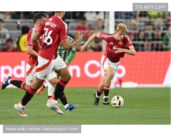 曼联年轻人崛起，青训体系成绩初显